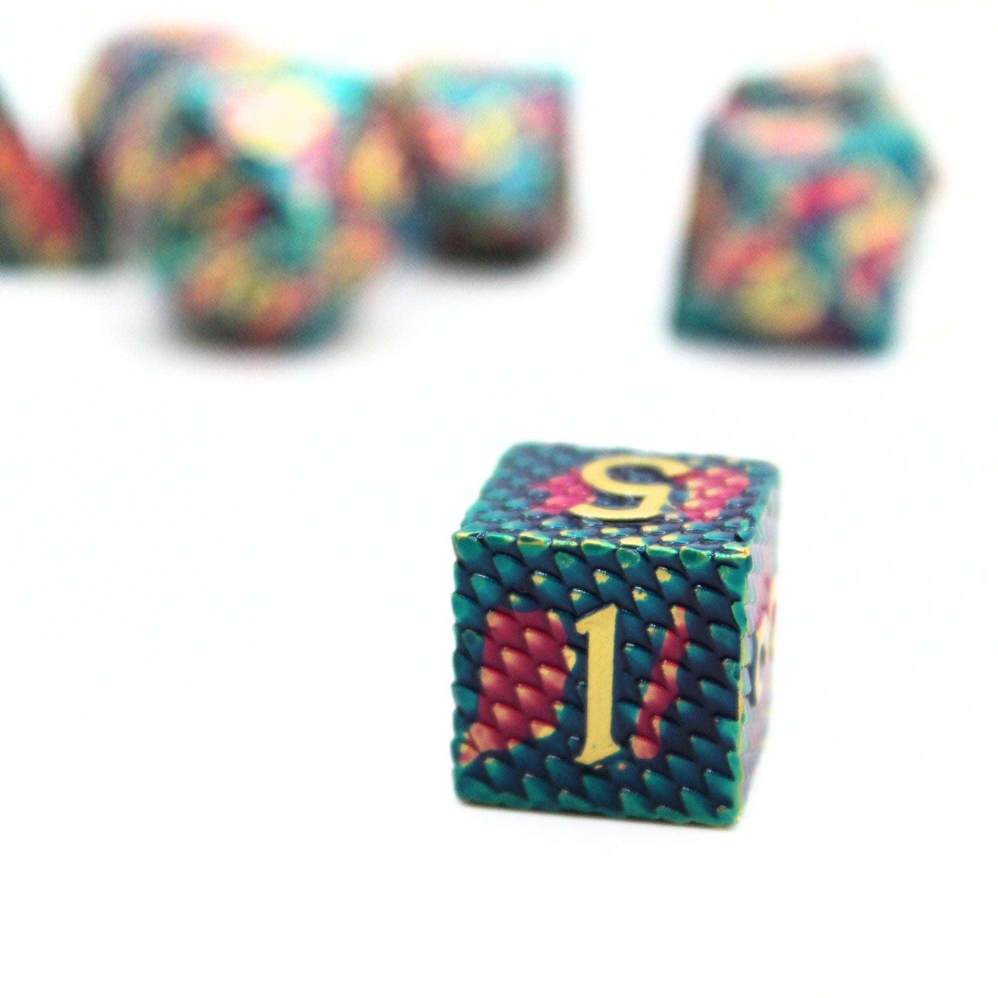 Magenta and Green Dragon Scale Metal Dice (7pcs Set)