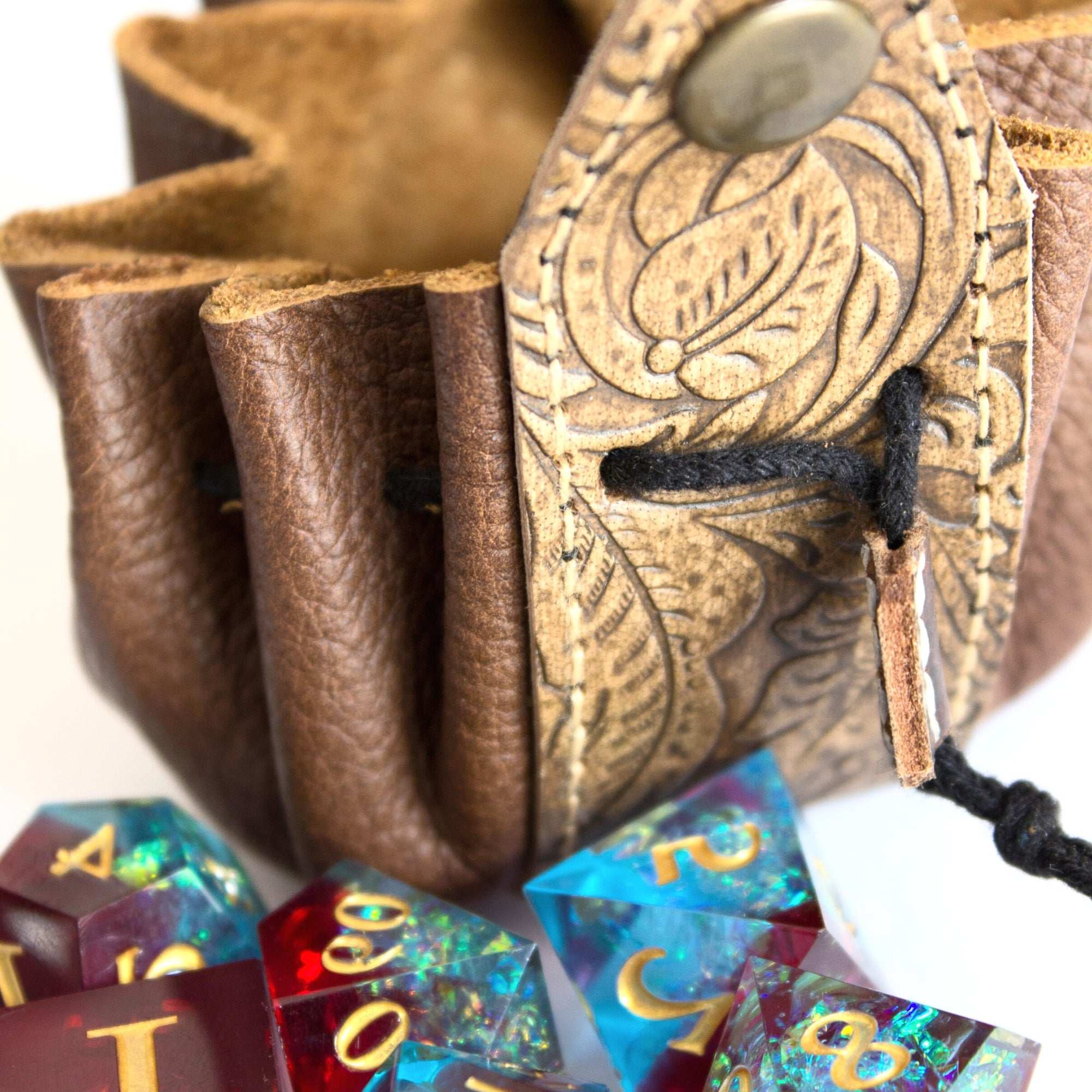 Small Single Polyhedral Dice Set Pouch | Handmade Leather Bag