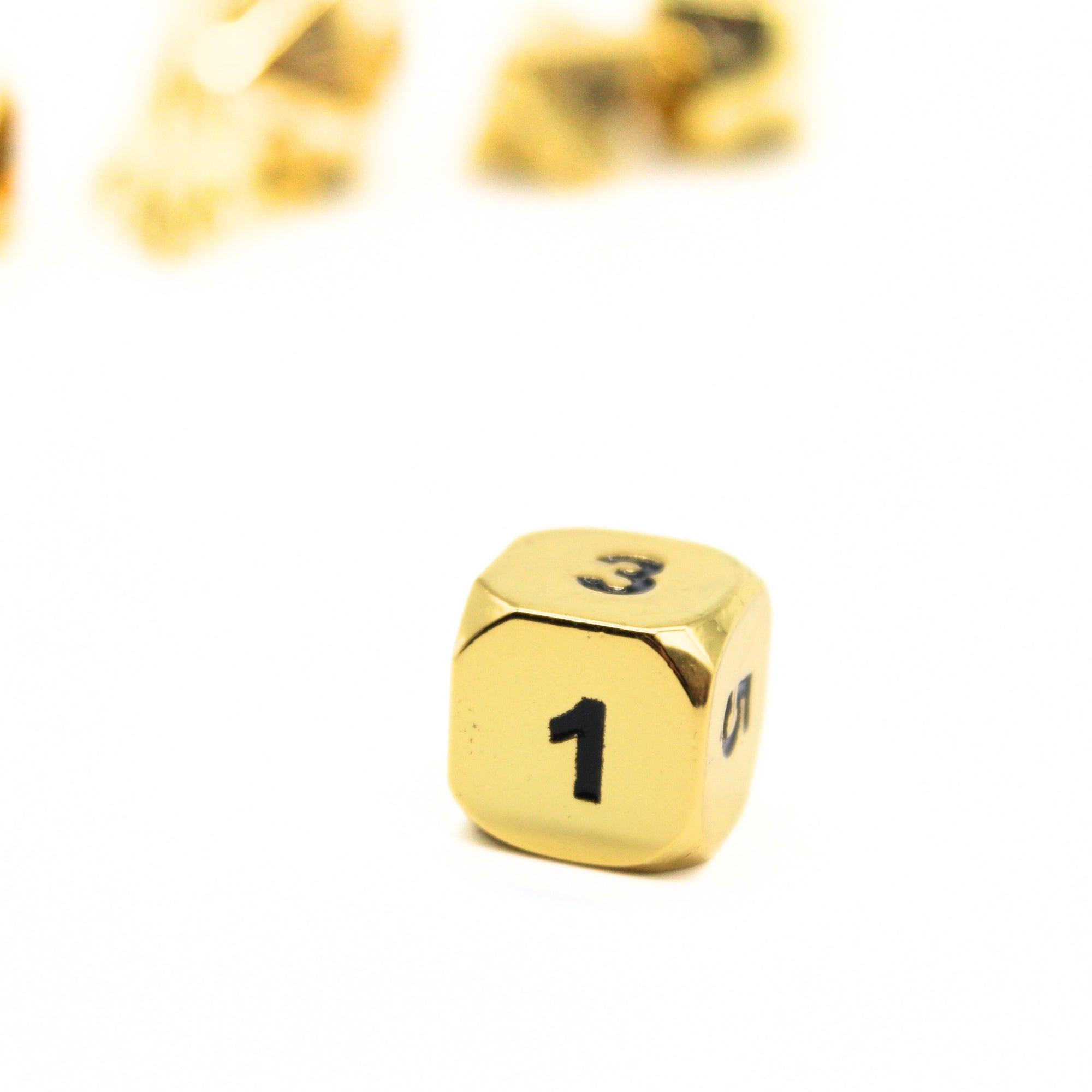 Gold Plated Metal Dice (7pcs Set)